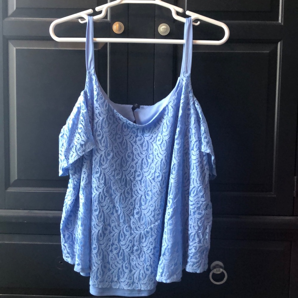Sz. 3X Jessica Simpson Boho Lace cold Shoulder Top